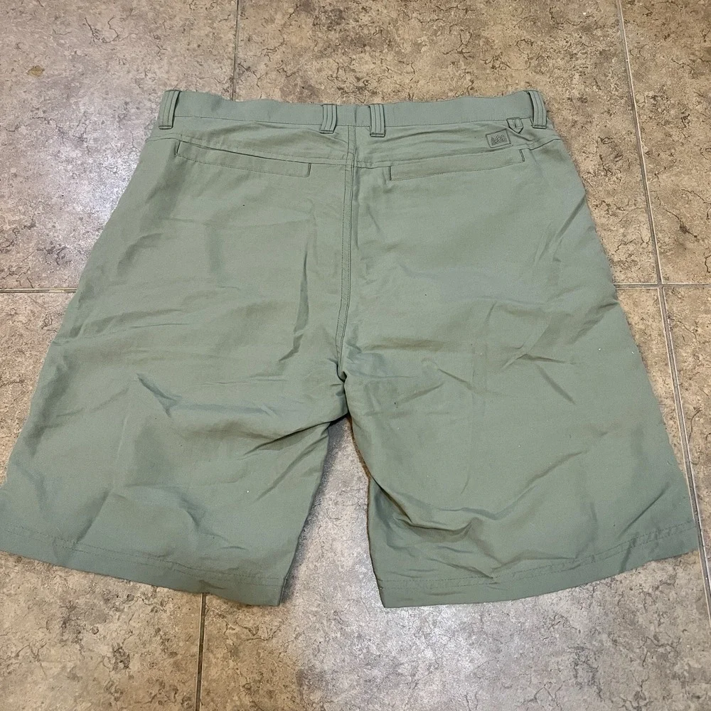 NWT REI Co-op Mens Cargo Adventure‎ Shorts 34 Green Hike Hiking Stretch NEW